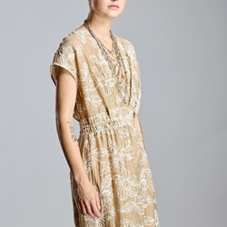 ALBA CONDE Vestido Camel Bordado - Imagen 1