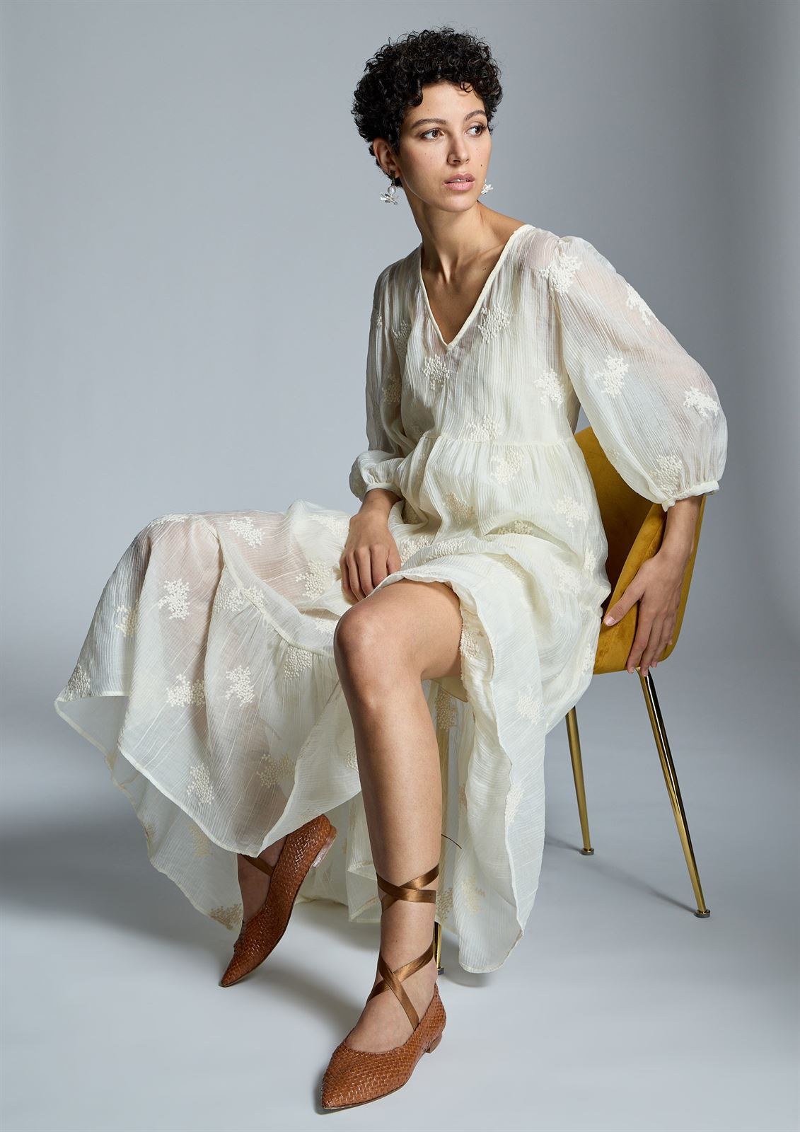 ALBA CONDE Vestido Crudo Romántico - Imagen 1