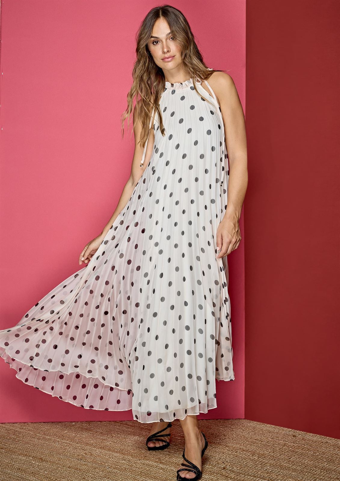ALBA CONDE Vestido Fluído Plisado Lunares - Imagen 4