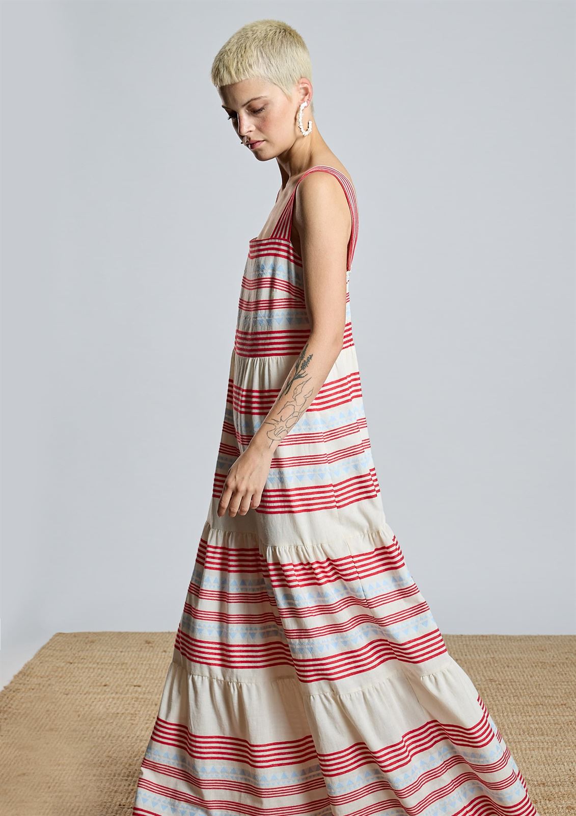 ALBA CONDE Vestido Largo de Rayas - Imagen 3