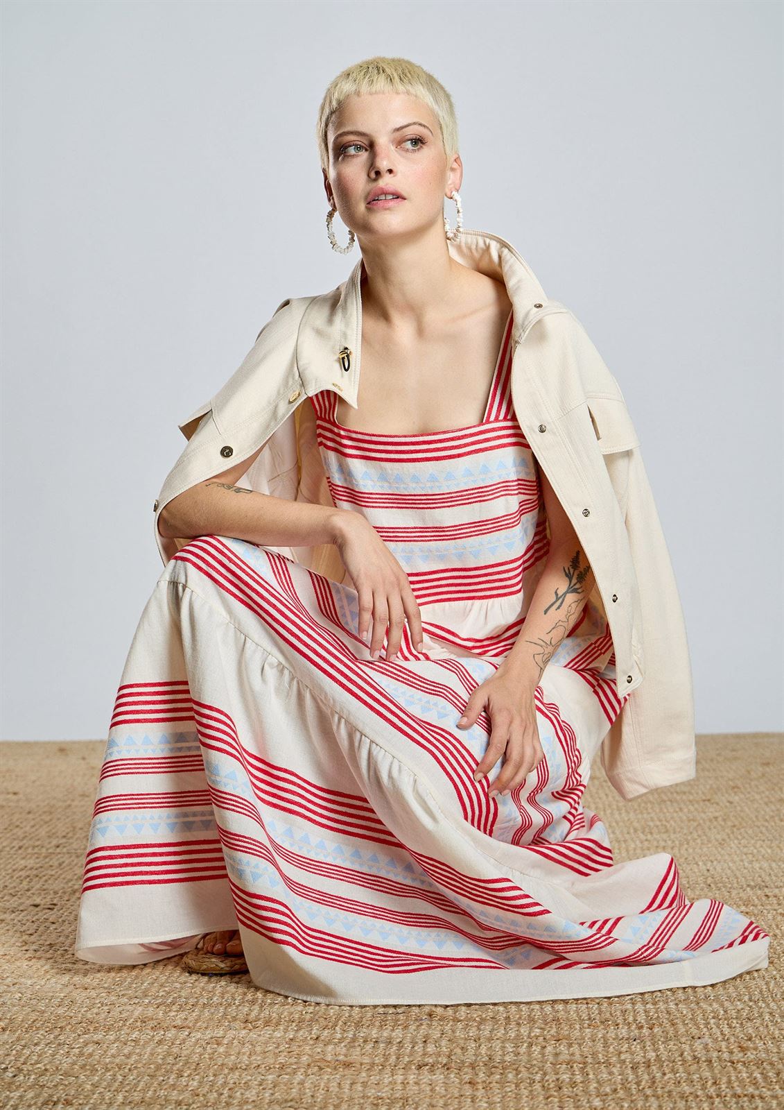 ALBA CONDE Vestido Largo de Rayas - Imagen 4