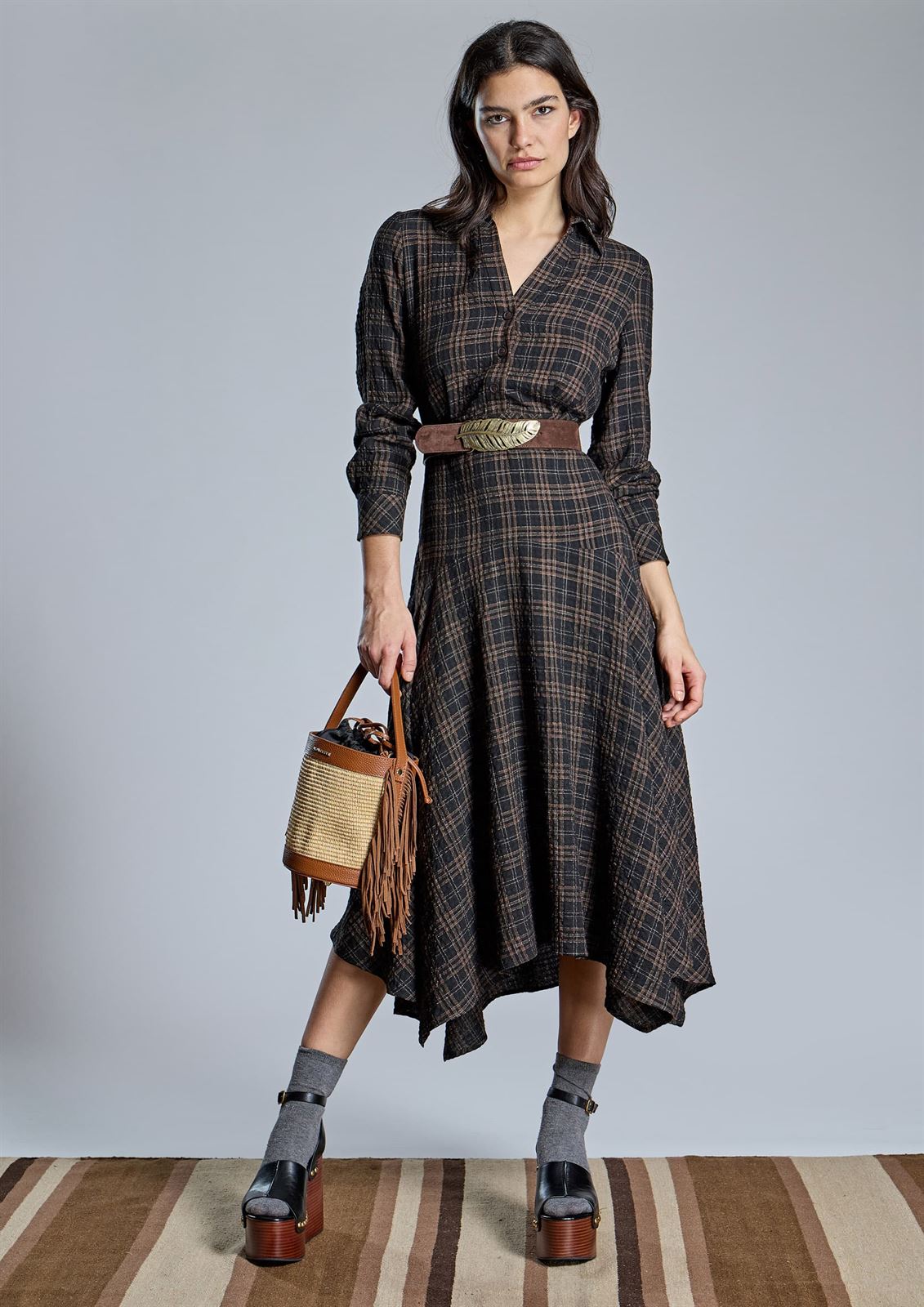 ALBA CONDE Vestido Midi de Cuadros - Imagen 4