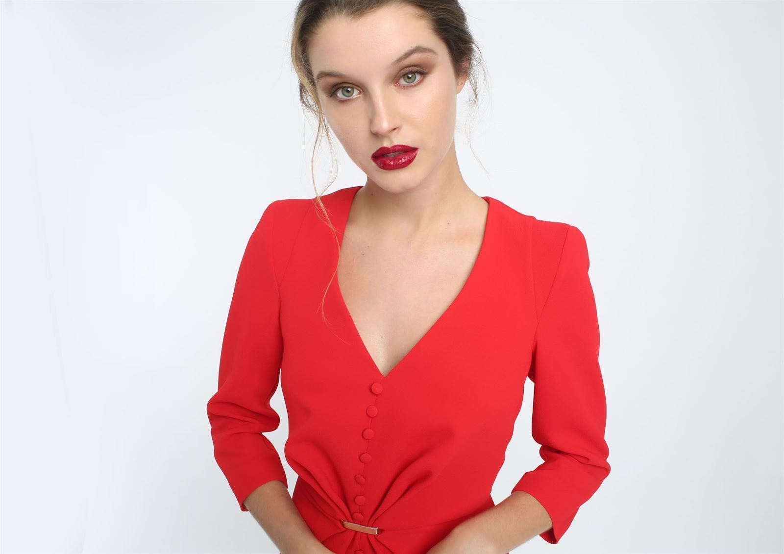 ALBA CONDE Vestido Rojo Botones - Imagen 1