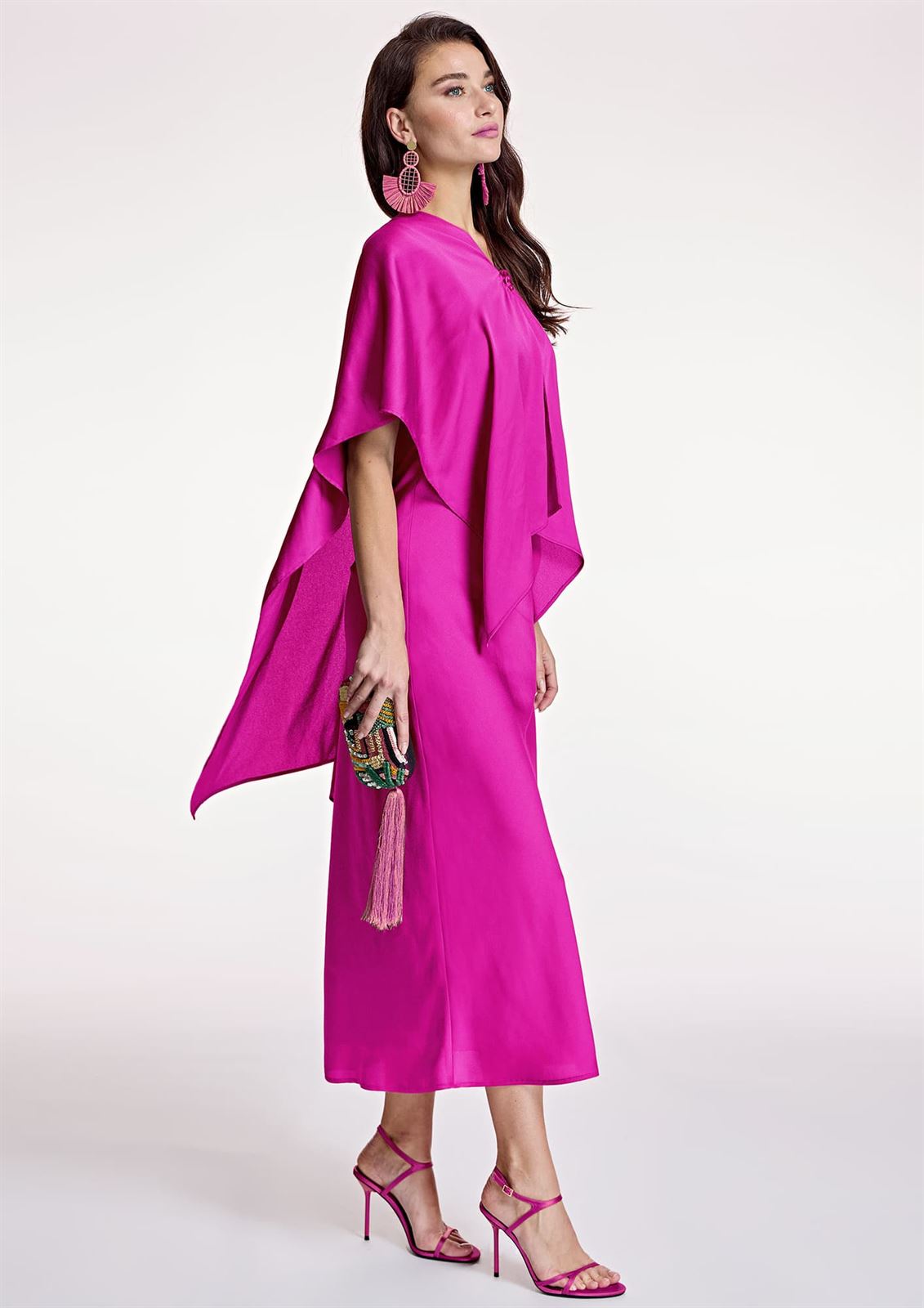 ALBA CONDE Vestido Satinado Bugambilla con Capa - Imagen 2