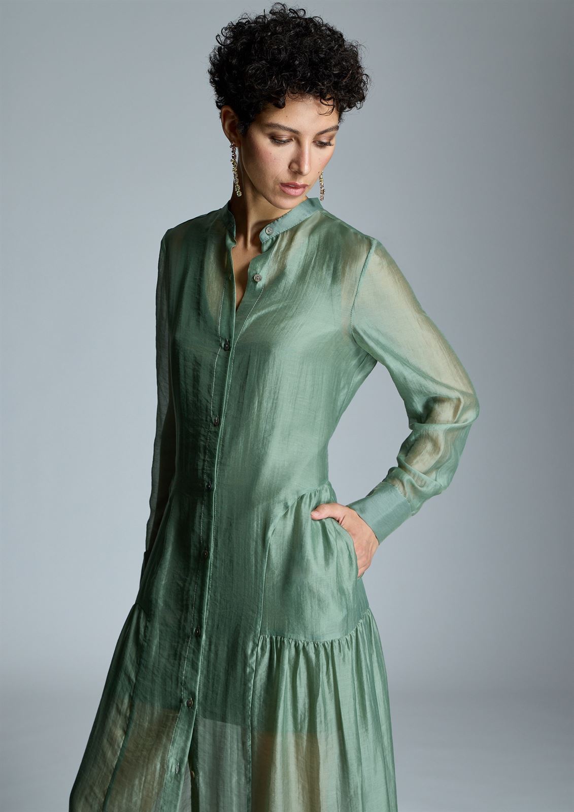 ALBA CONDE Vestido Verde Semitransparente - Imagen 2