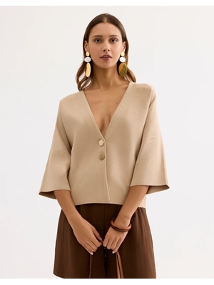 LEO & HUGO Top Escote V Beige - Imagen 2